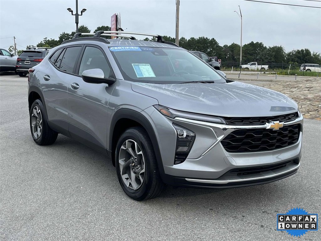 Certified 2024 Chevrolet Trax LT w/ Driver Confidence Package