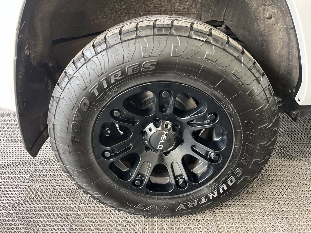 Used 2021 Toyota 4Runner Venture w/ Moonroof Package AWD/4WD image 28