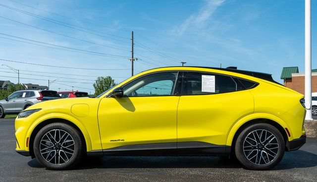 Used 2025 Ford Mustang Mach-E Premium AWD/4WD image 9