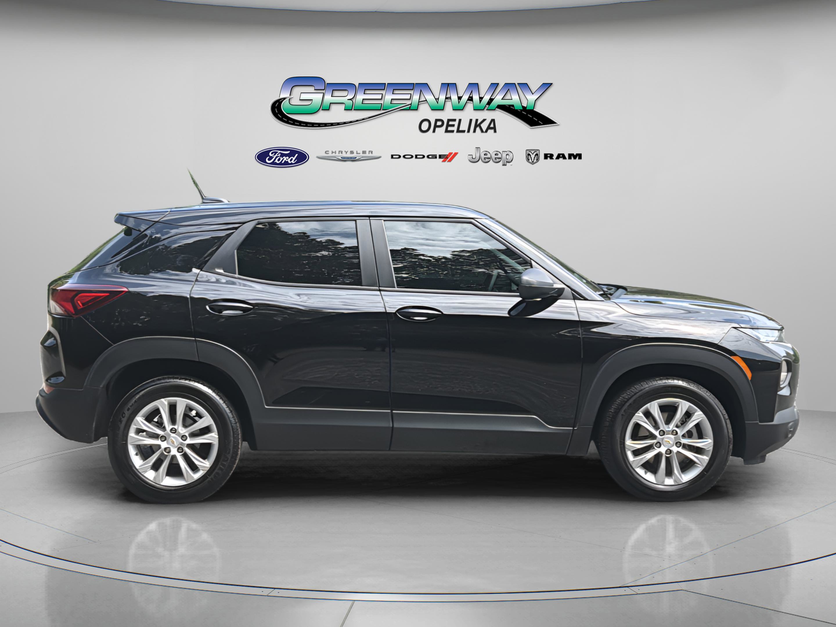 Used 2023 Chevrolet TrailBlazer LS FWD image 7