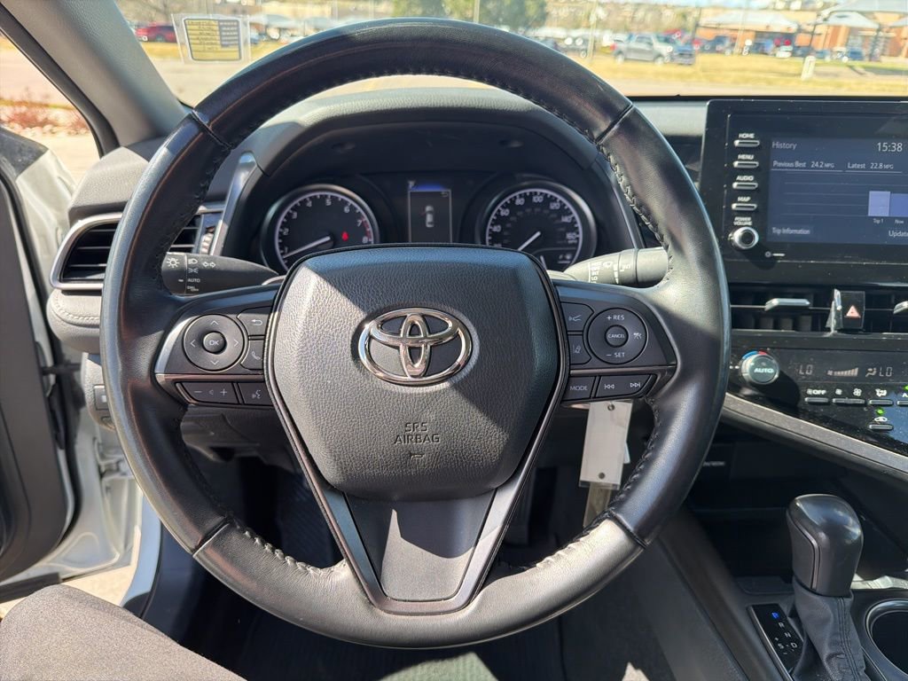 Used 2023 Toyota Camry SE image 13