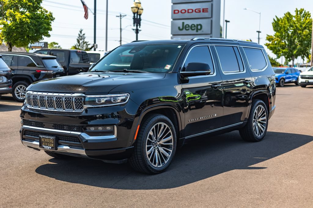 Used 2022 Jeep Grand Wagoneer Series III w/ Flexible Seating Group AWD/4WD image 4