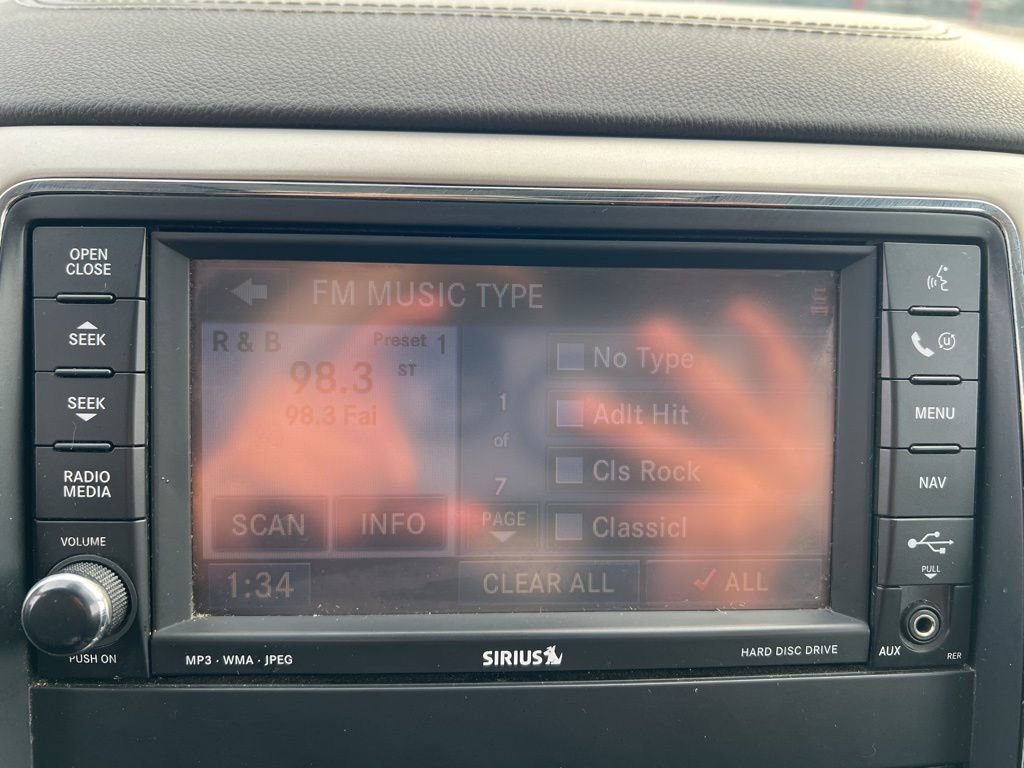 Used 2011 Jeep Grand Cherokee Overland image 17