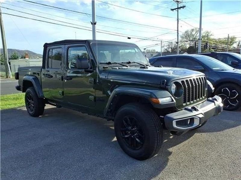 Used 2022 Jeep Gladiator Sport AWD/4WD image 49