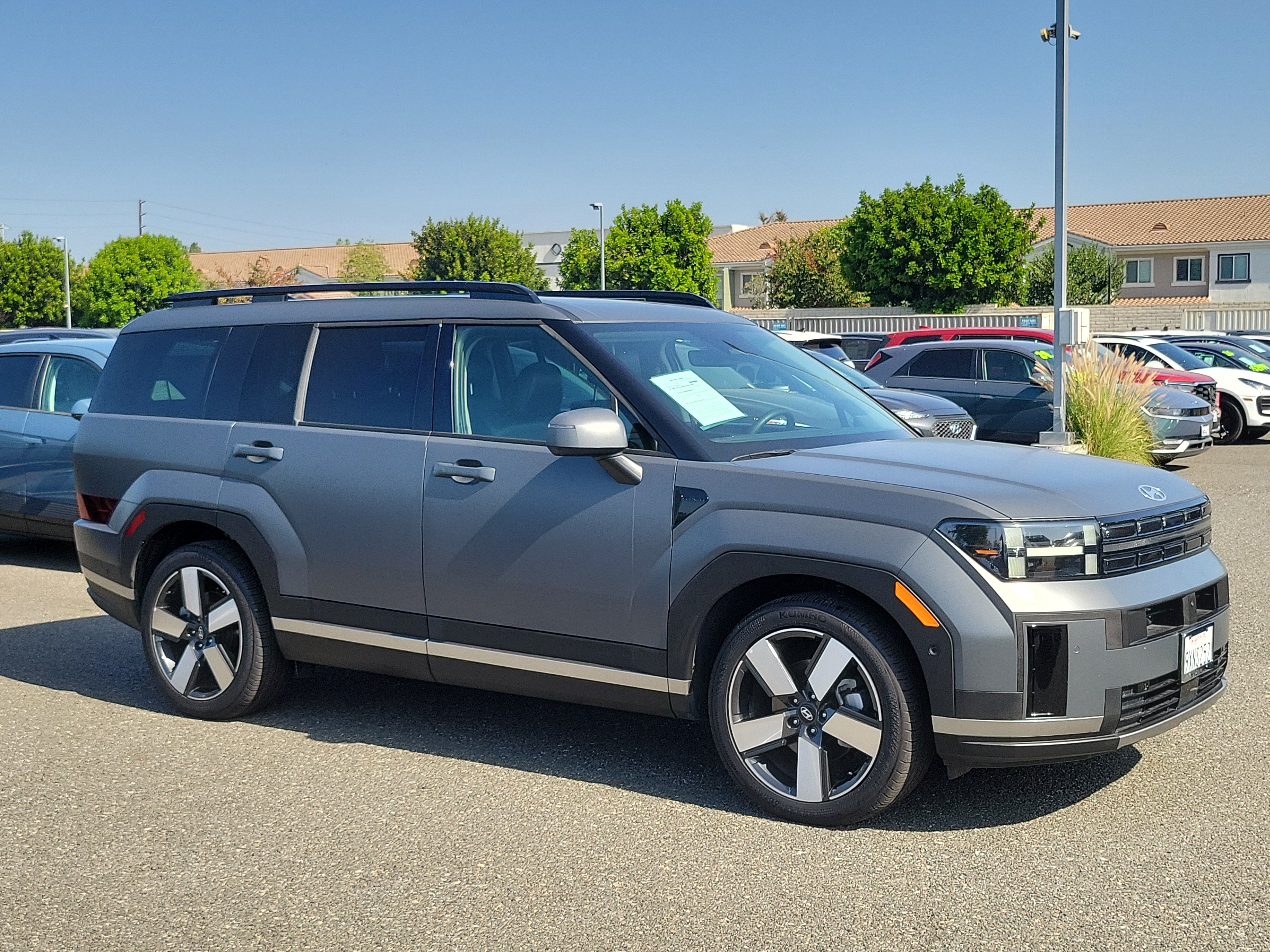 Certified 2025 Hyundai Santa Fe Limited AWD/4WD image 27