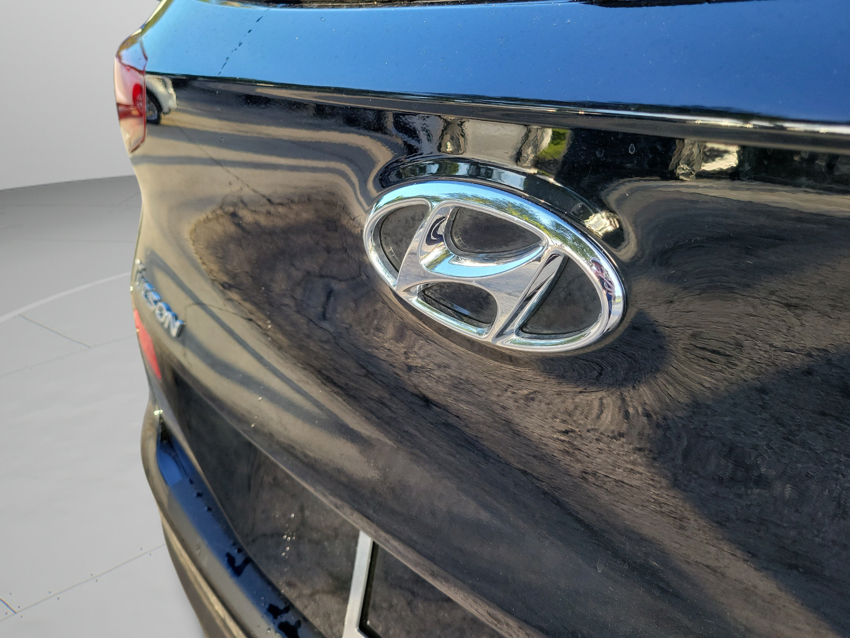 Used 2021 Hyundai Tucson Ultimate w/ Cargo Package FWD image 31