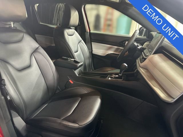 New 2026 Jeep Compass Limited image 24