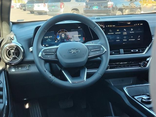 New 2026 Chevrolet Equinox LT w/ Midnight Edition image 8