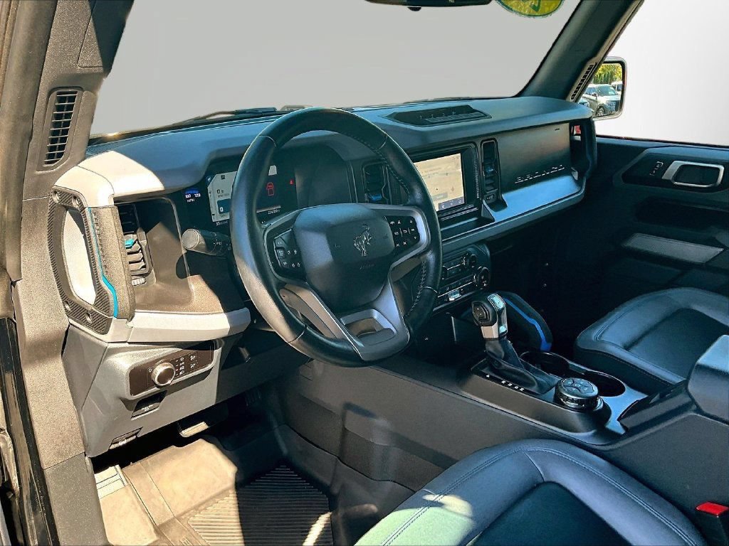 Used 2023 Ford Bronco Black Diamond w/ Sasquatch Package AWD/4WD image 19