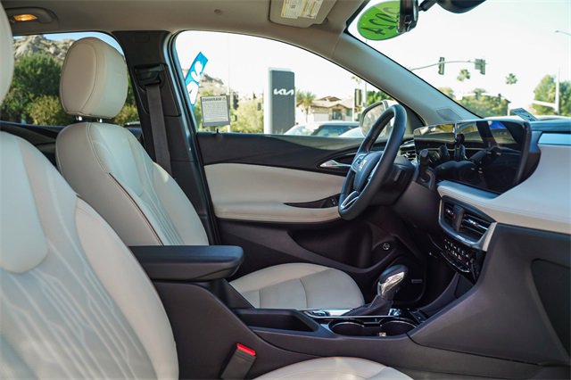 Used 2024 Buick Encore GX Avenir w/ Avenir Technology Package image 17