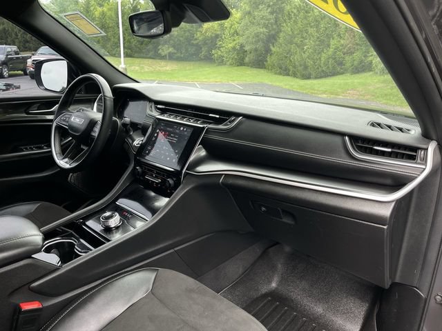 Used 2022 Jeep Grand Cherokee Altitude AWD/4WD image 28