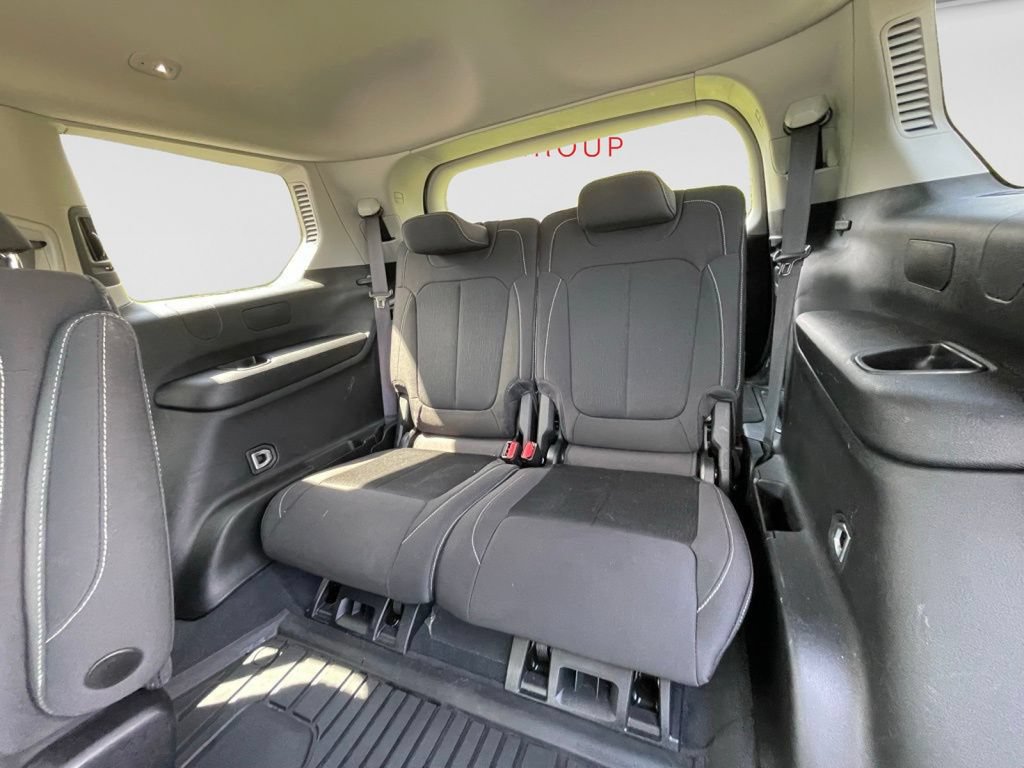 Used 2023 Jeep Grand Cherokee L Laredo AWD/4WD image 23