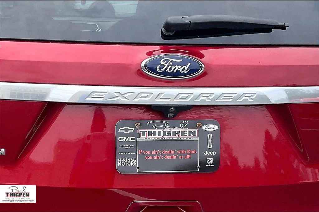 Used 2016 Ford Explorer Platinum image 8