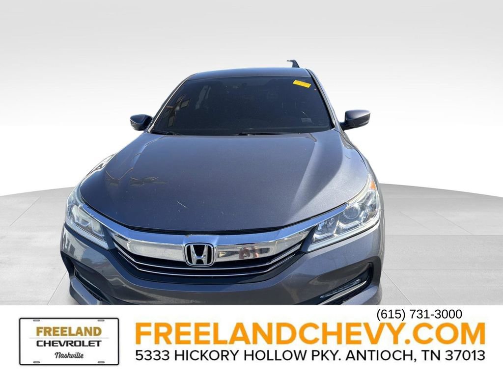Used 2017 Honda Accord Sport image 3