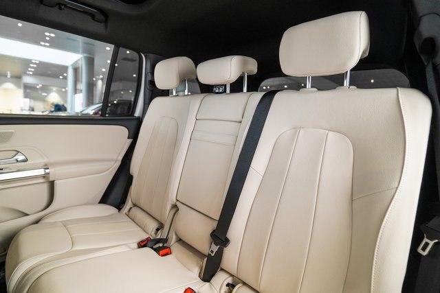 New 2026 Mercedes-Benz GLB 250 4MATIC image 31