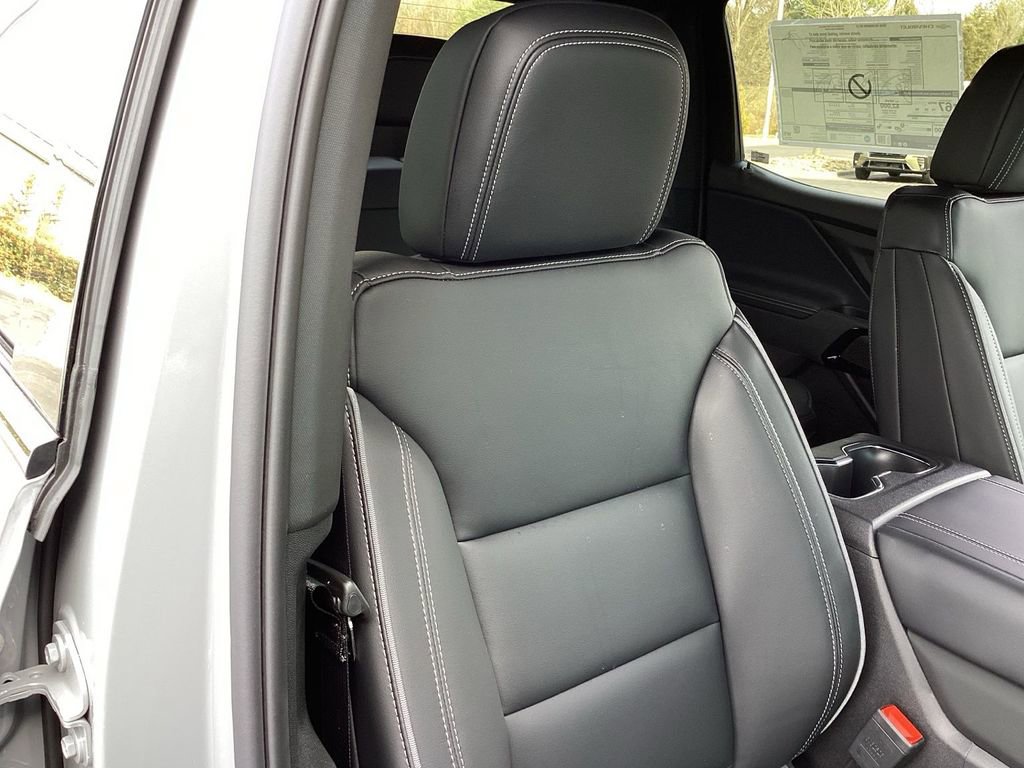 New 2026 Chevrolet Silverado EV LT AWD/4WD image 16