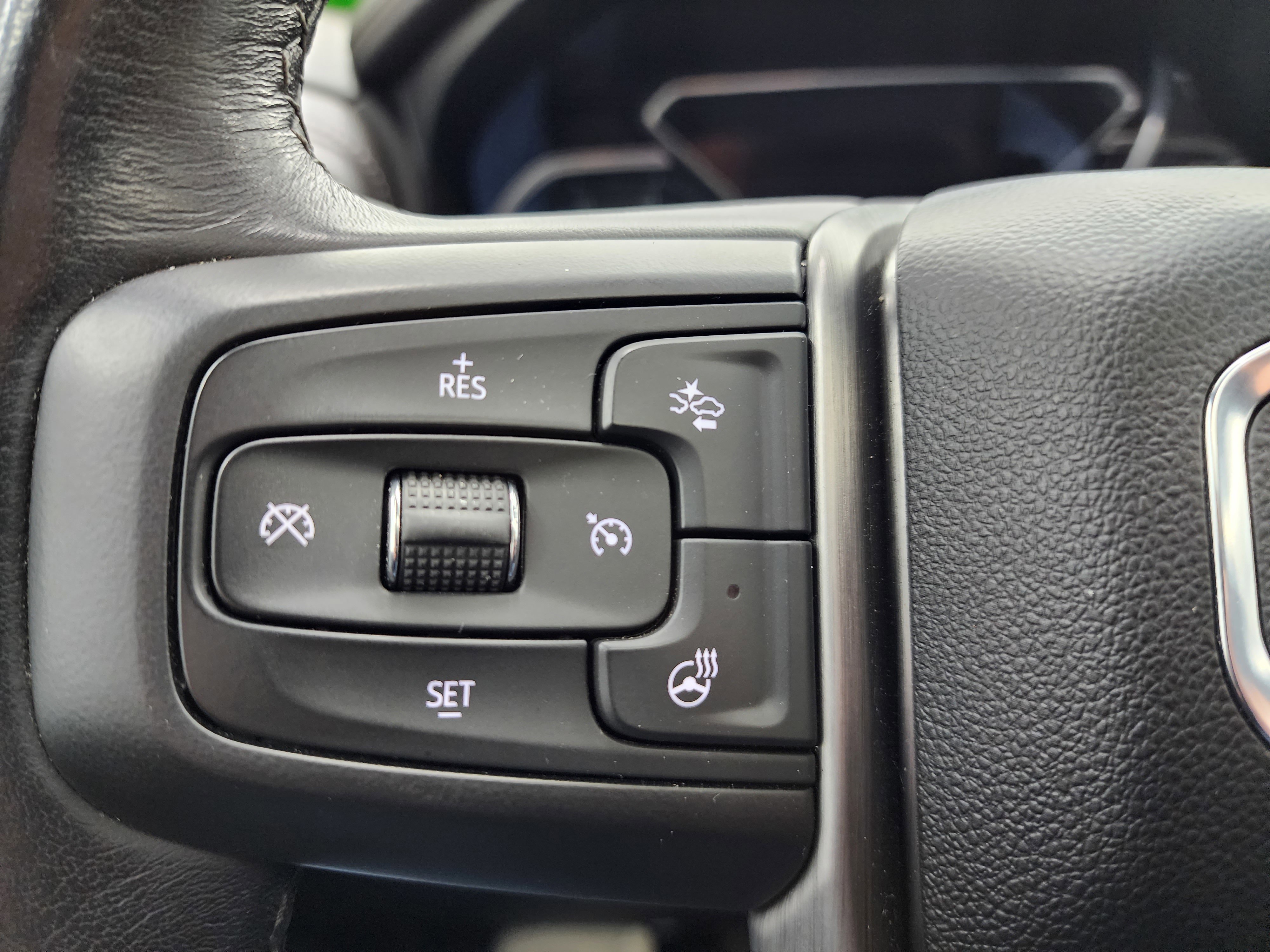 Used 2023 GMC Sierra 3500 Denali w/ Denali Ultimate Package image 19