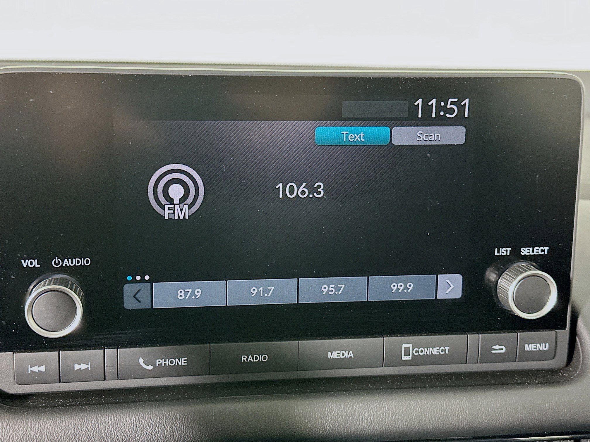 Used 2024 Honda HR-V LX image 19