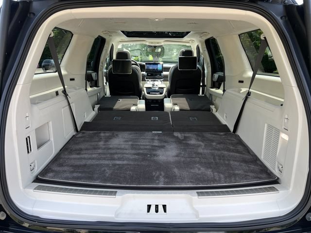 Used 2023 Lincoln Navigator L Black Label AWD/4WD image 31