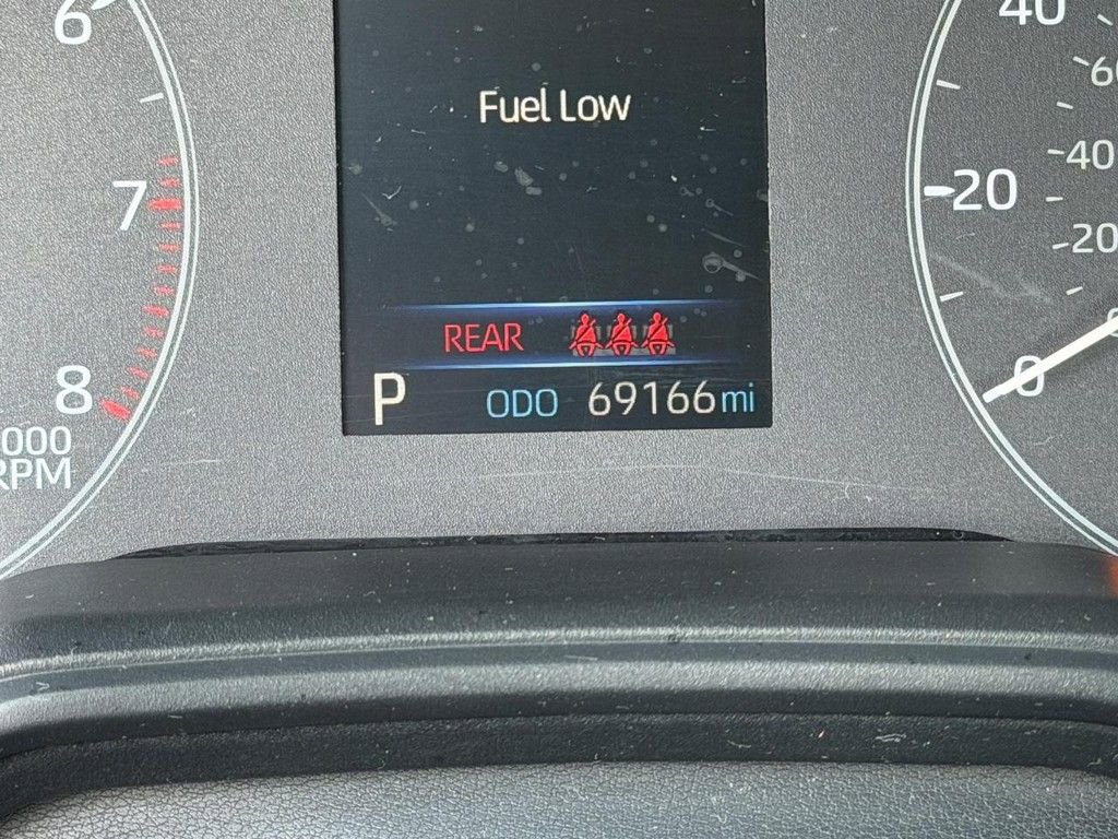 Used 2023 Toyota Corolla LE image 23