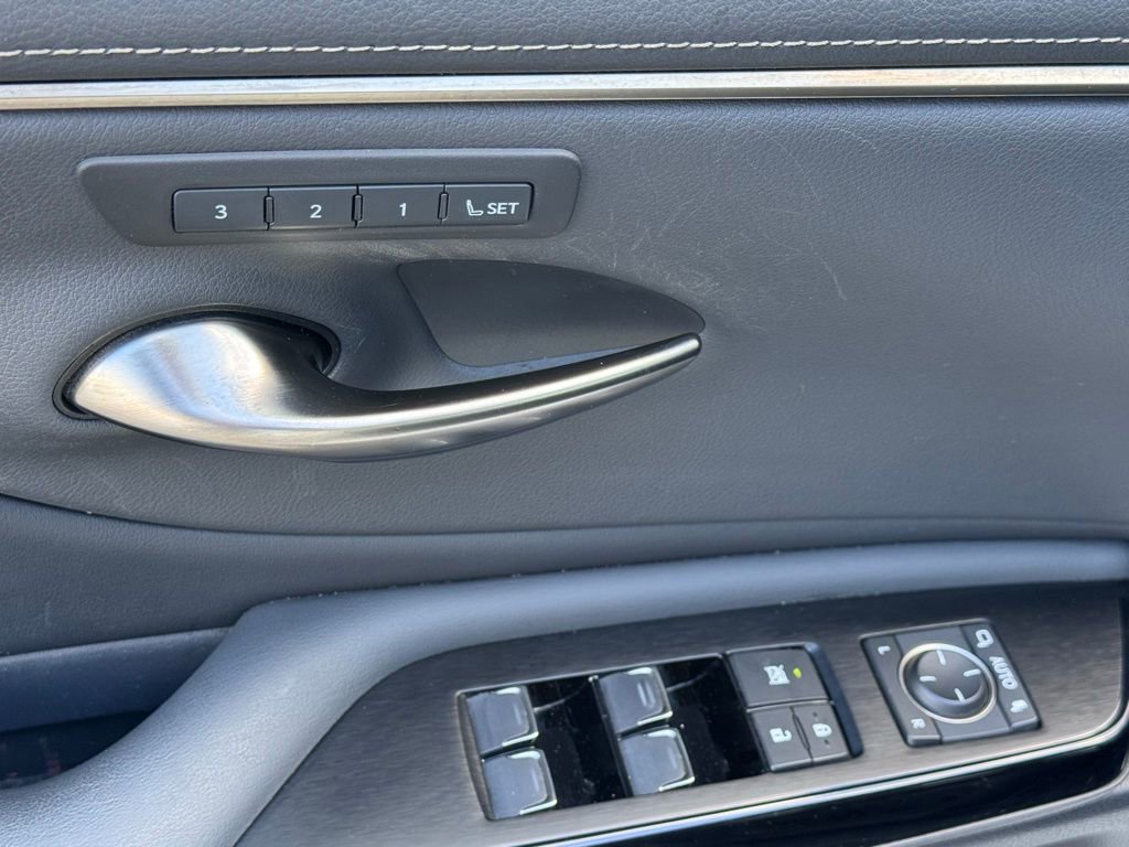 Used 2022 Lexus ES 350 w/ Premium Package FWD image 27