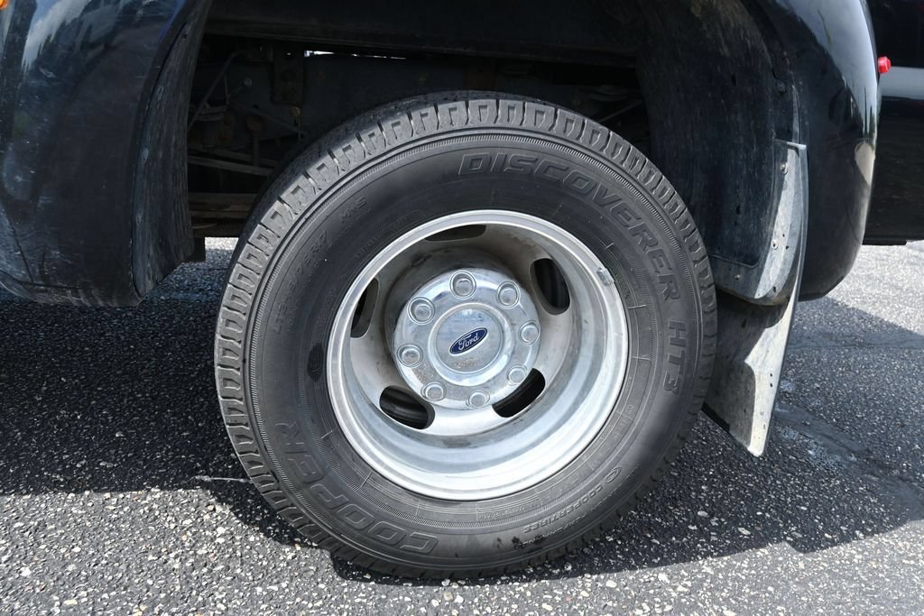 Used 2012 Ford F350 Lariat w/ Lariat Interior Pkg AWD/4WD image 23
