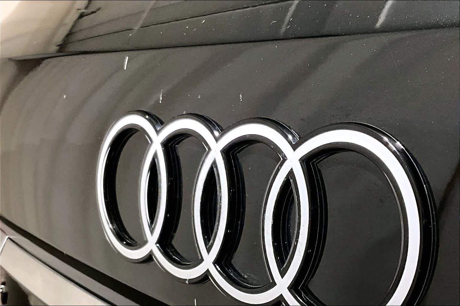 Used 2025 Audi Q7 3.0T Premium Plus AWD/4WD image 32