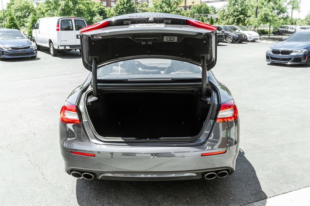 Used 2020 Maserati Quattroporte S GranLusso Q4 AWD/4WD image 34