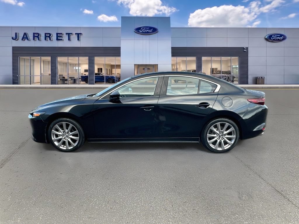 Used 2020 MAZDA MAZDA3 Sedan w/ Select Package FWD image 4