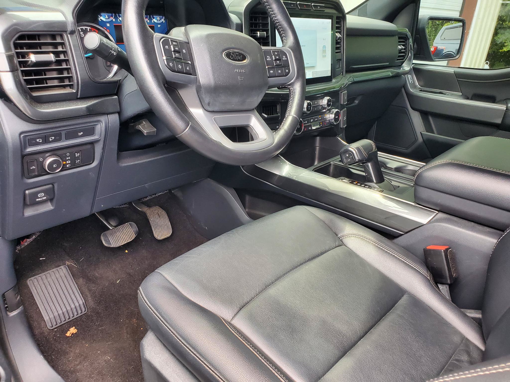 Used 2022 Ford F150 XLT w/ Equipment Group 302A High AWD/4WD image 32