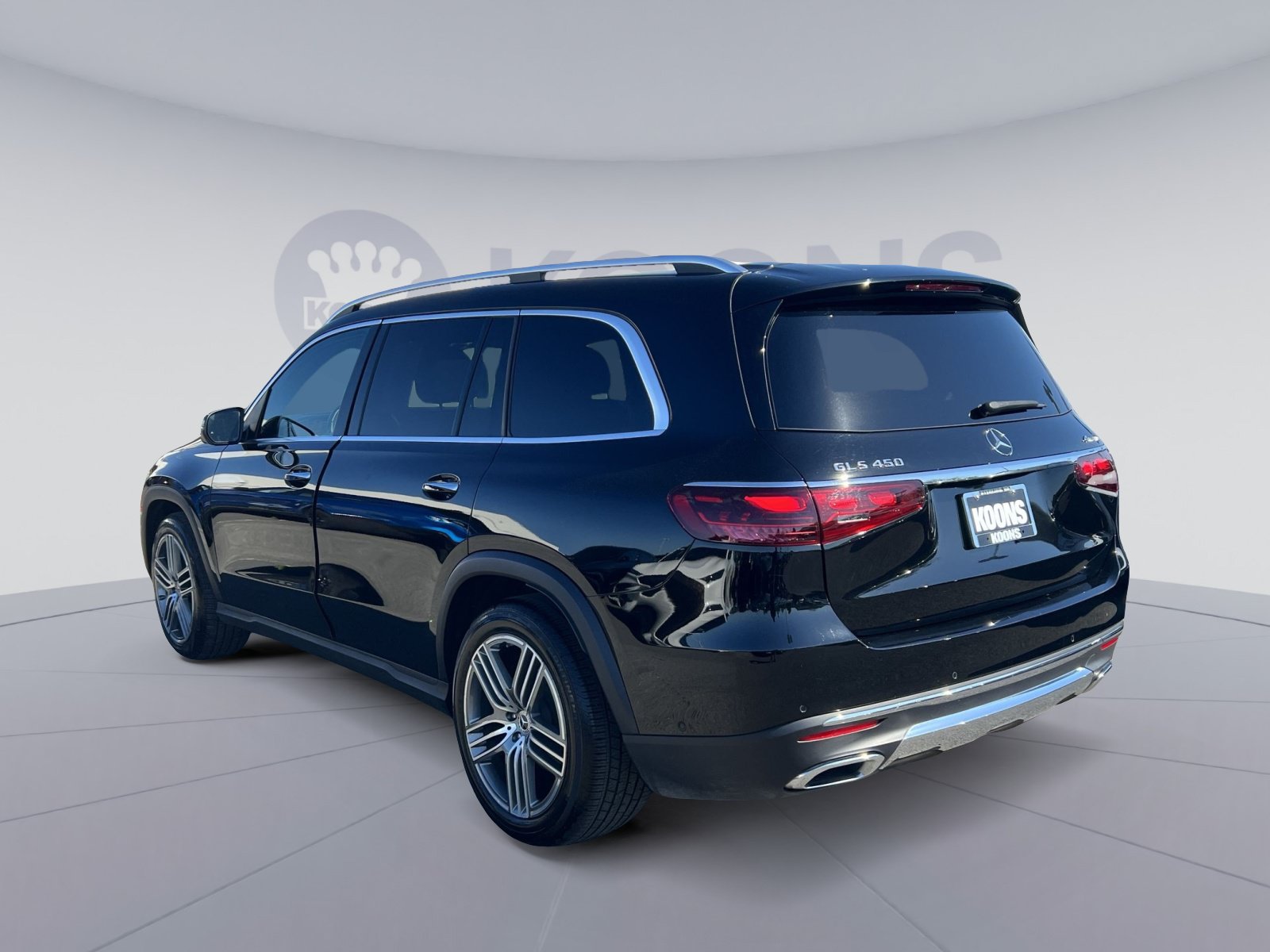 Used 2025 Mercedes-Benz GLS 450 4MATIC image 8