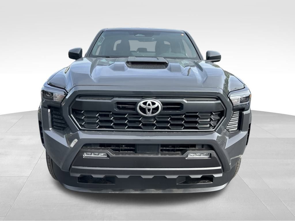 Certified 2025 Toyota Tacoma TRD Sport image 8