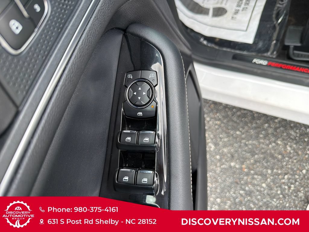 Used 2019 Ford Edge ST w/ Equipment Group 401A AWD/4WD image 16