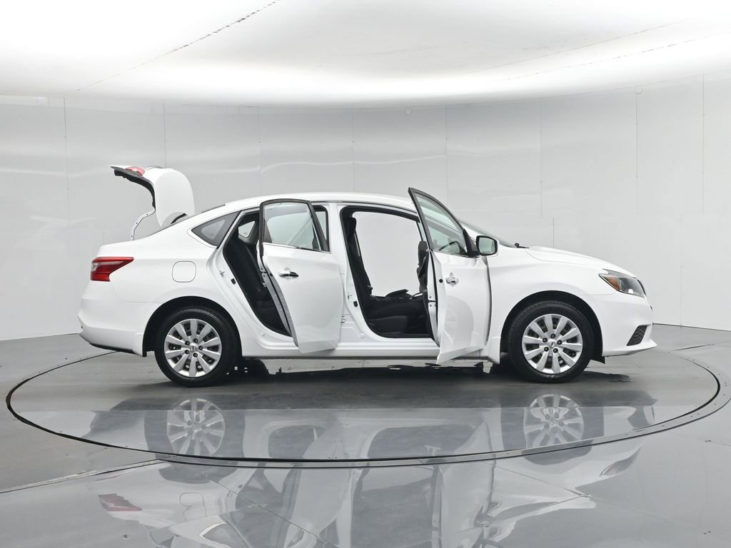 Used 2019 Nissan Sentra S image 5