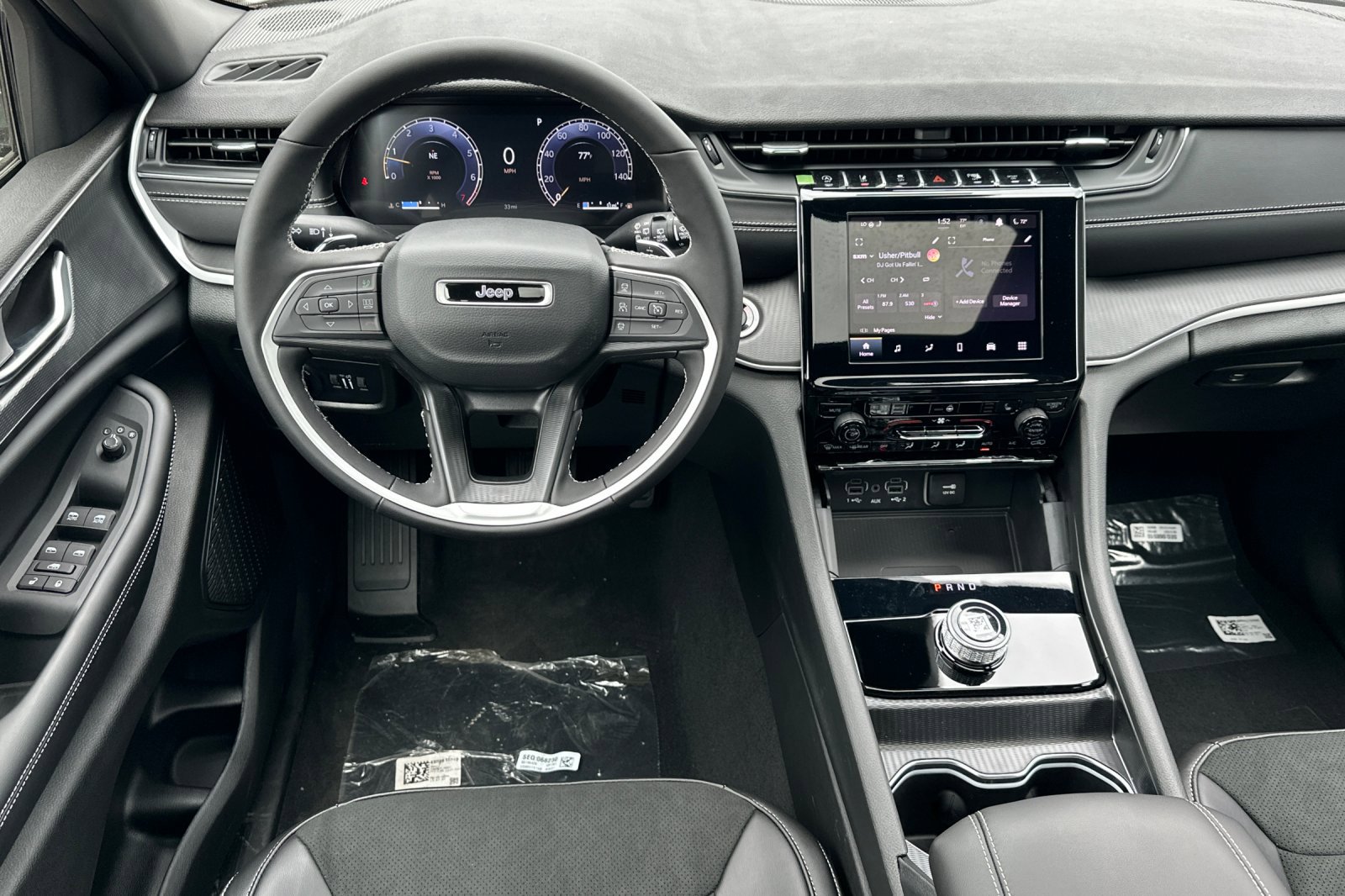 New 2025 Jeep Grand Cherokee L Altitude image 13