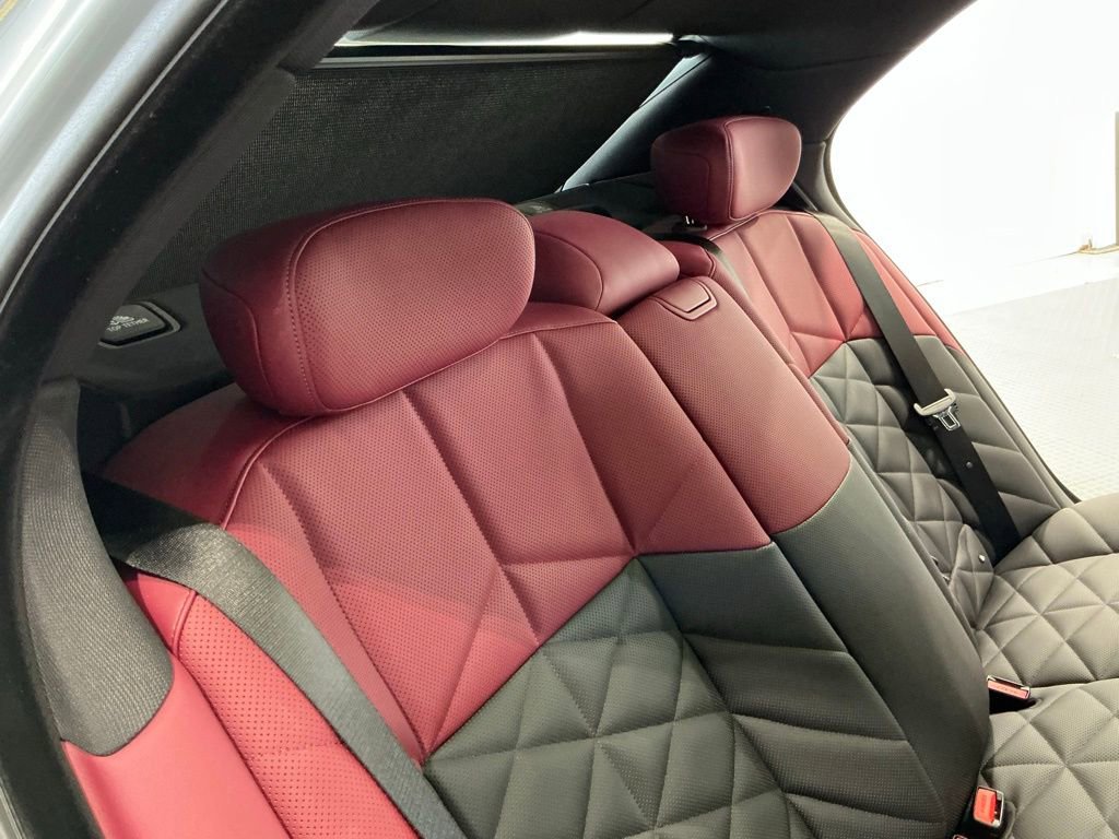 Used 2026 BMW 740i xDrive image 18