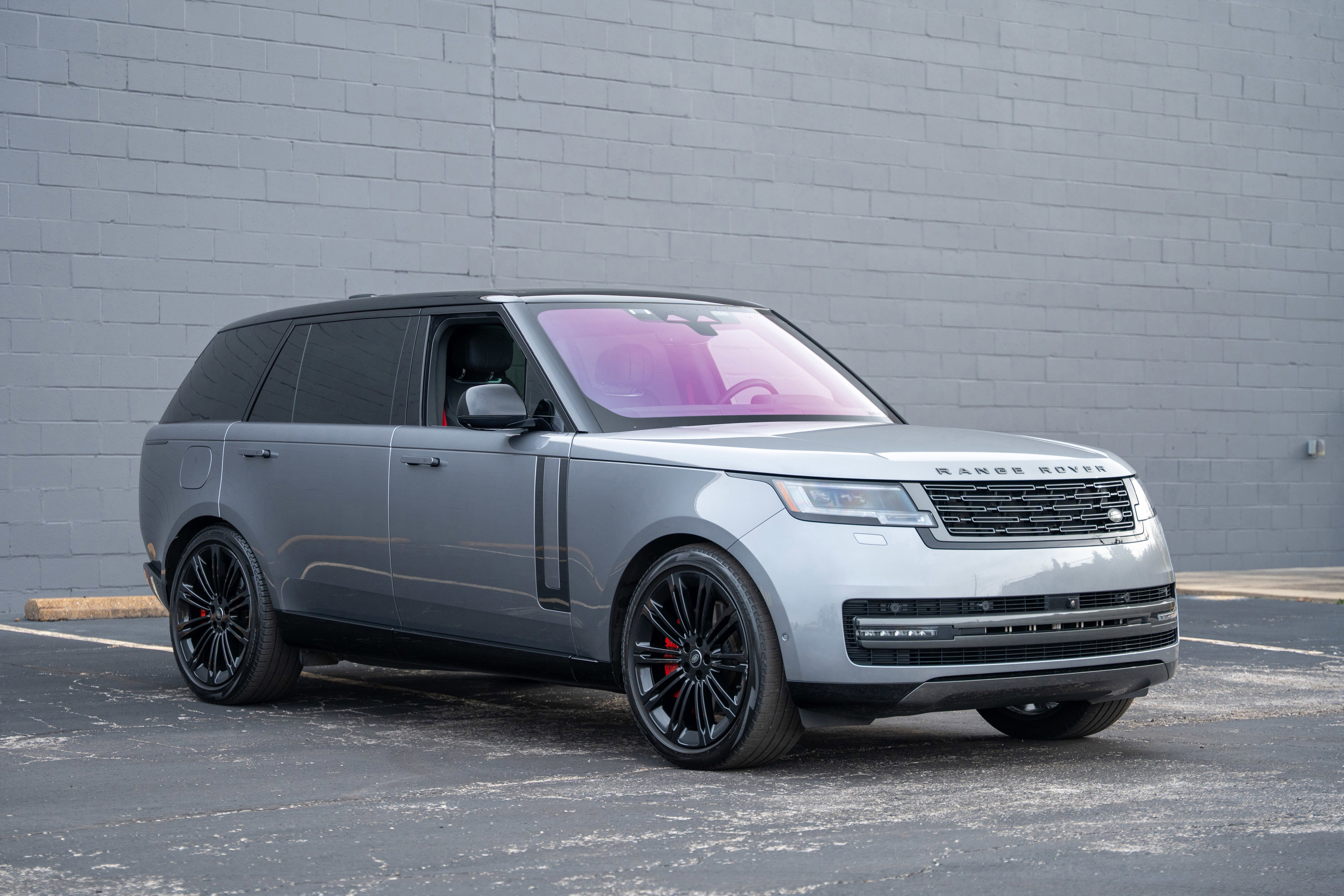 Used 2023 Land Rover Range Rover Long Wheelbase SE AWD/4WD image 8