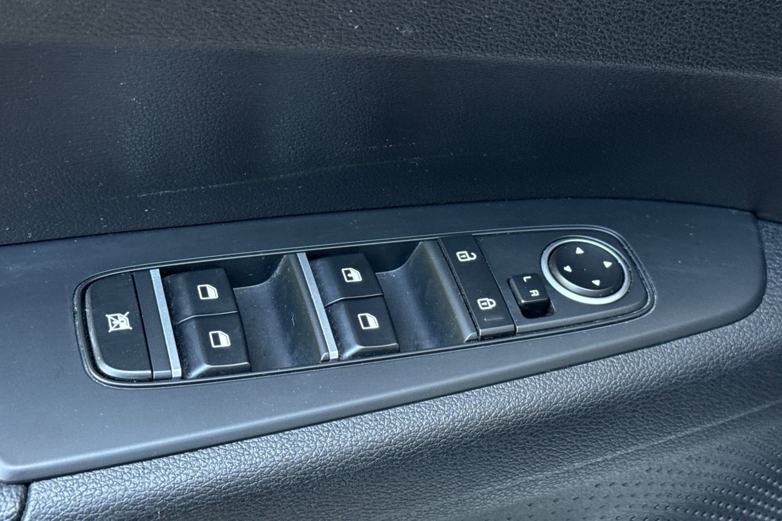 Used 2024 Kia Forte LXS FWD image 13
