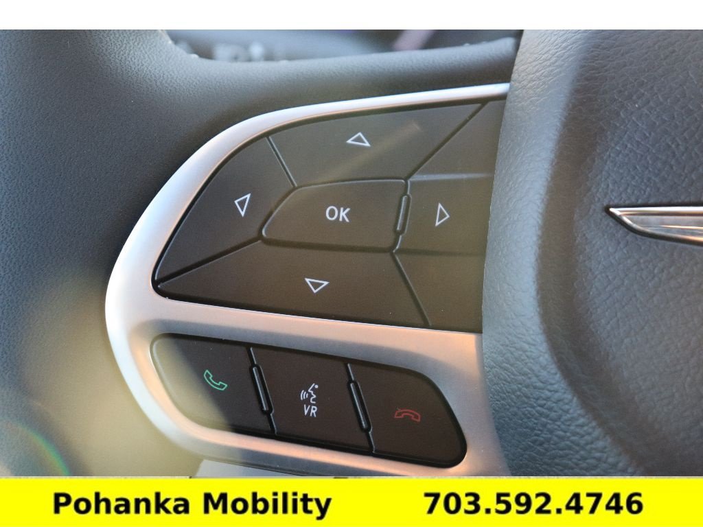 Used 2024 Chrysler Voyager LX FWD image 14