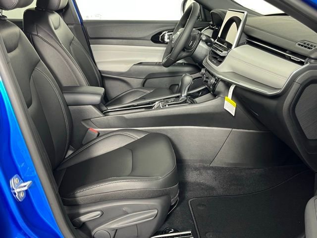 New 2025 Jeep Compass Limited w/ Sun & Sound Group AWD/4WD image 32