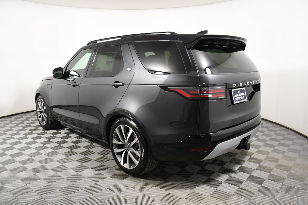 Certified 2026 Land Rover Discovery Limited Edition AWD/4WD image 3