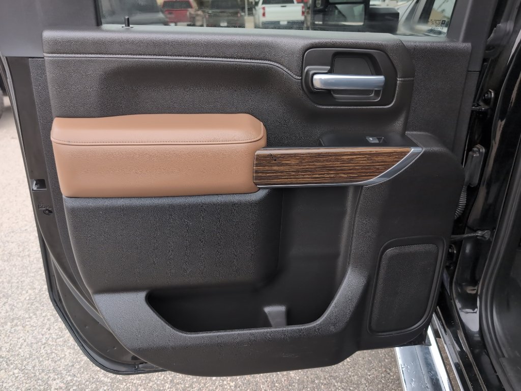 Used 2023 Chevrolet Silverado 2500 High Country image 17