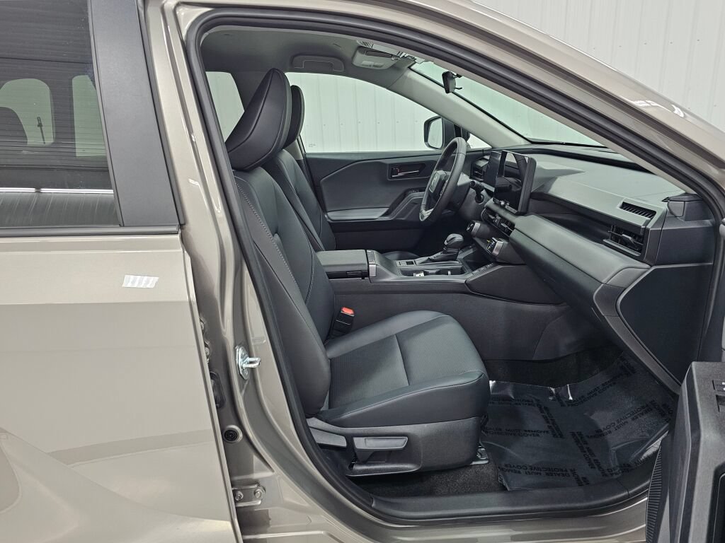 Used 2026 Toyota RAV4 XLE Premium AWD/4WD image 17