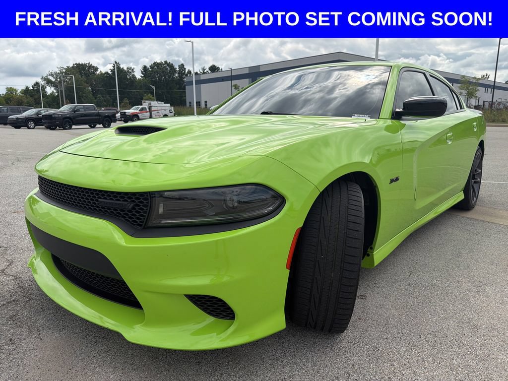 Used 2023 Dodge Charger R/T w/ Performance Handling Group RWD image 8