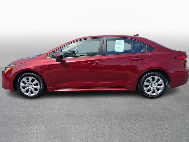Used 2025 Toyota Corolla LE FWD image 6