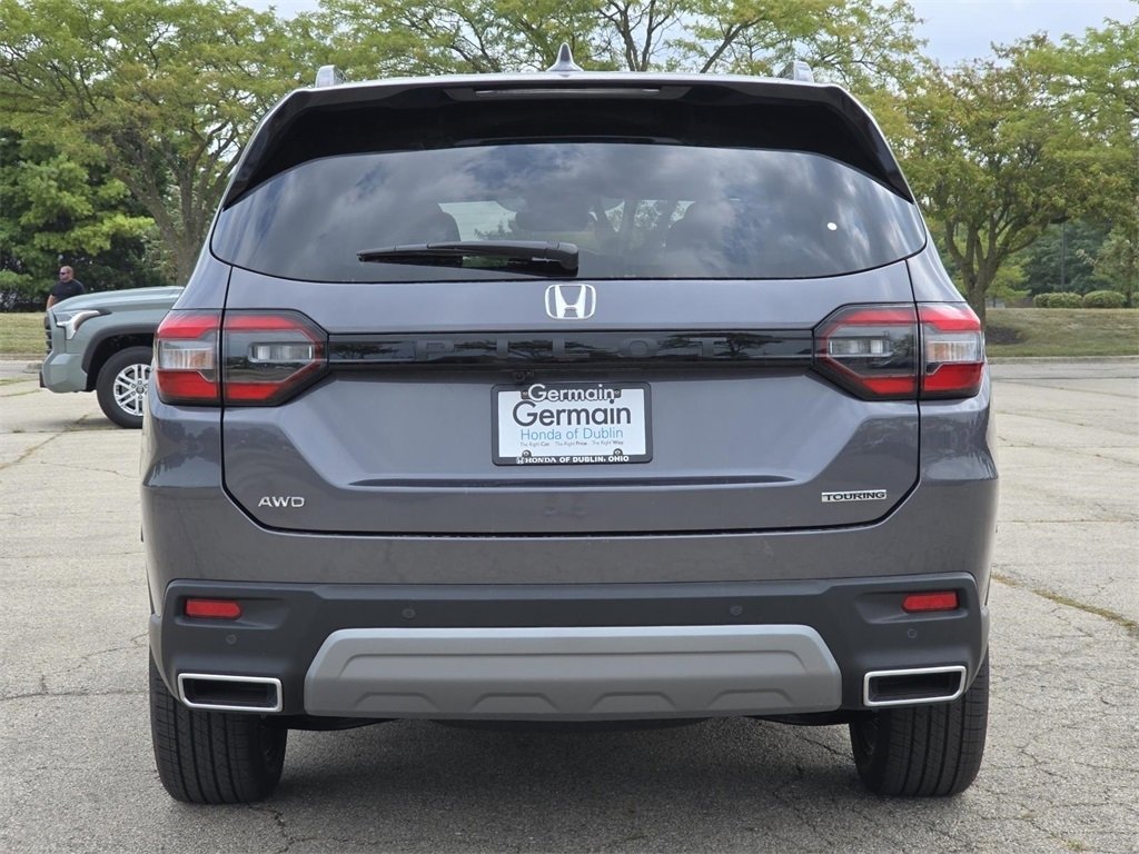 New 2025 Honda Pilot Touring image 18