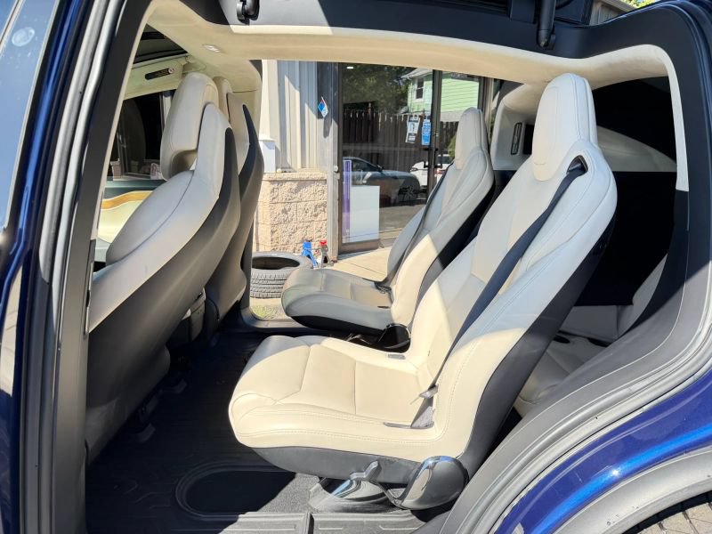Used 2018 Tesla Model X 100D AWD/4WD image 16