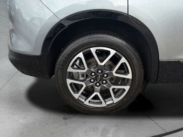 Used 2025 Chevrolet Blazer RS FWD image 32