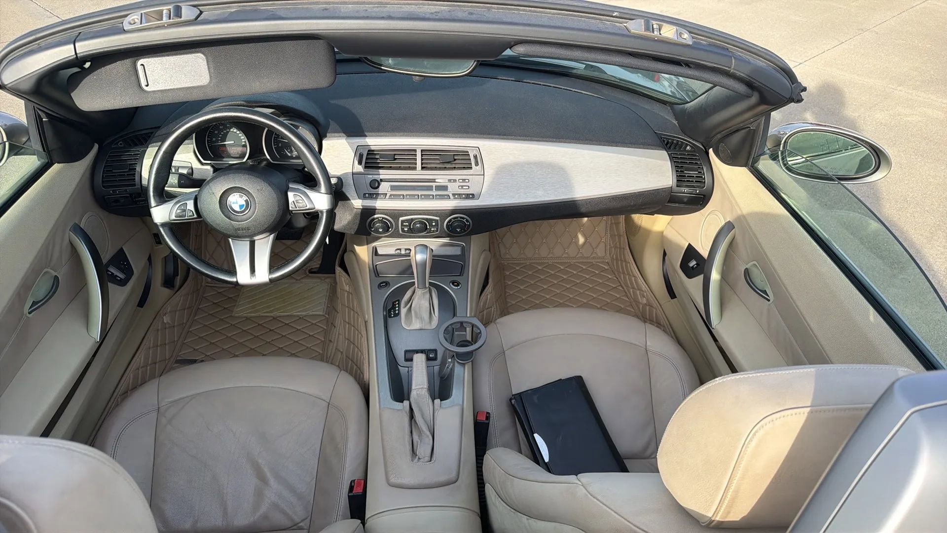 Used 2004 BMW Z4 3.0i image 66