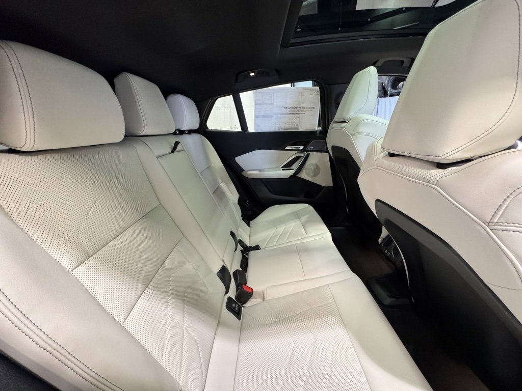 New 2026 BMW X2 xDrive28i w/ Technology Package image 24